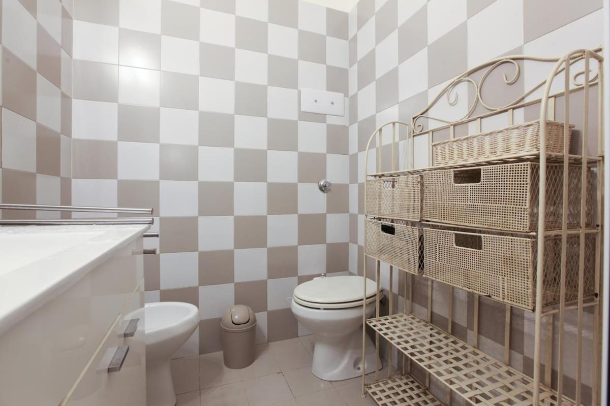 Apartment Charming In The Heart Of Navigli *
